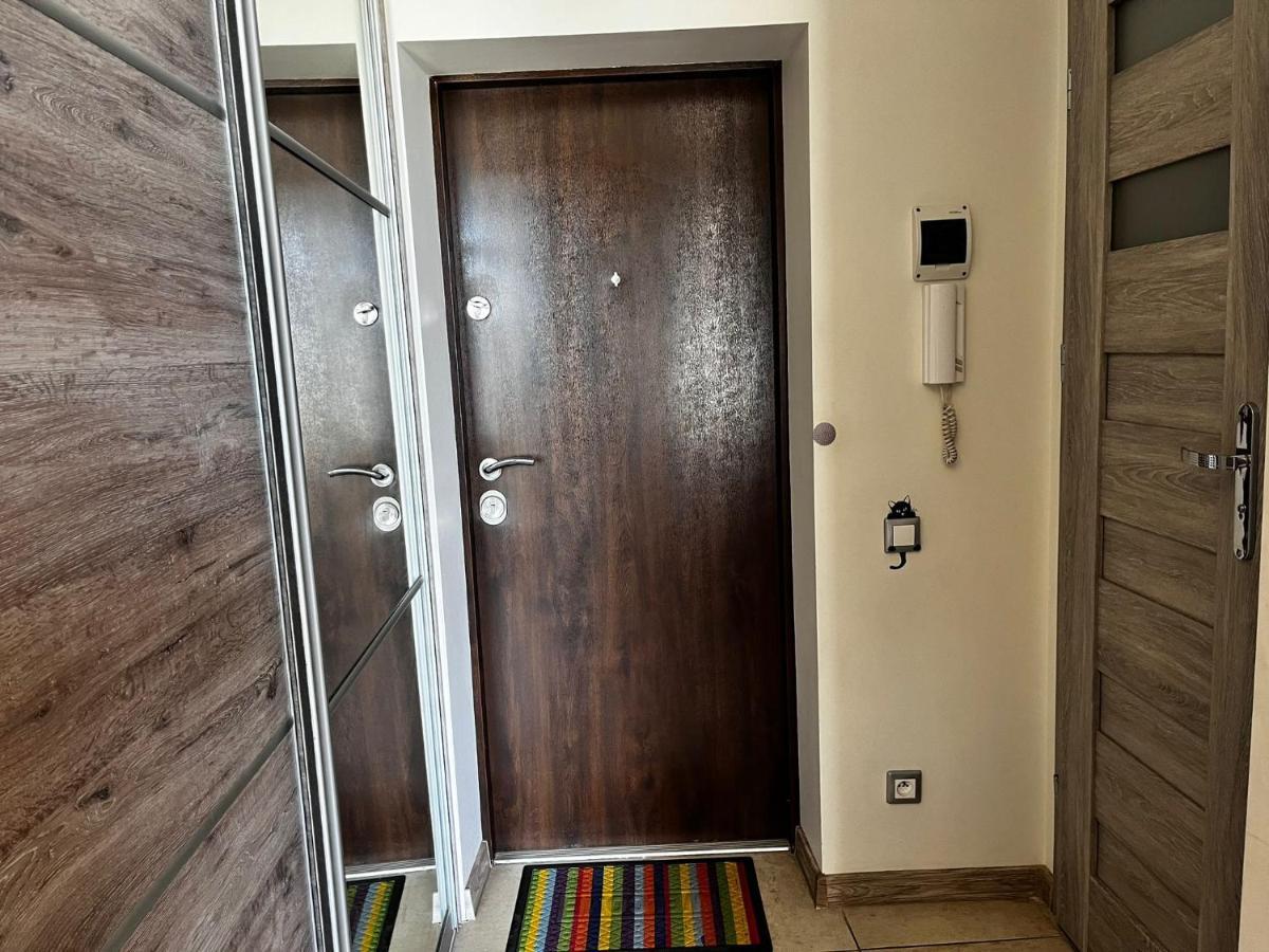 Close To Royal Lazienki Park, недалеко от олинек Apartment *