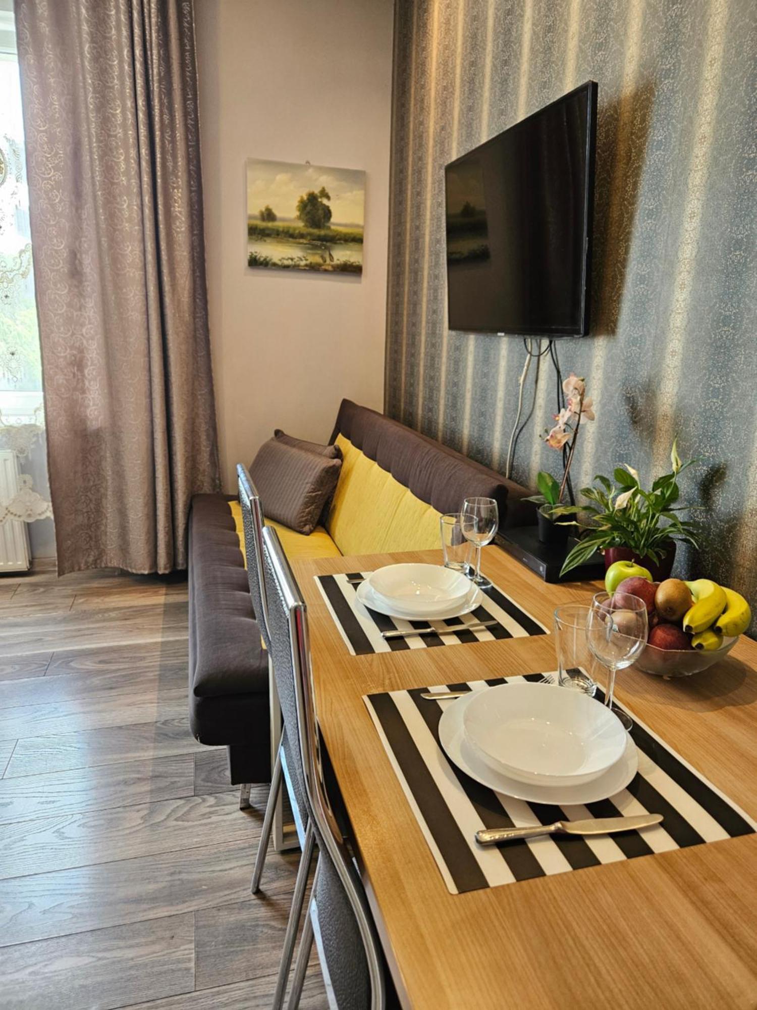 Close To Royal Lazienki Park, недалеко от олинек Apartment Warsaw